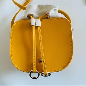 Cute yellow mini box bag